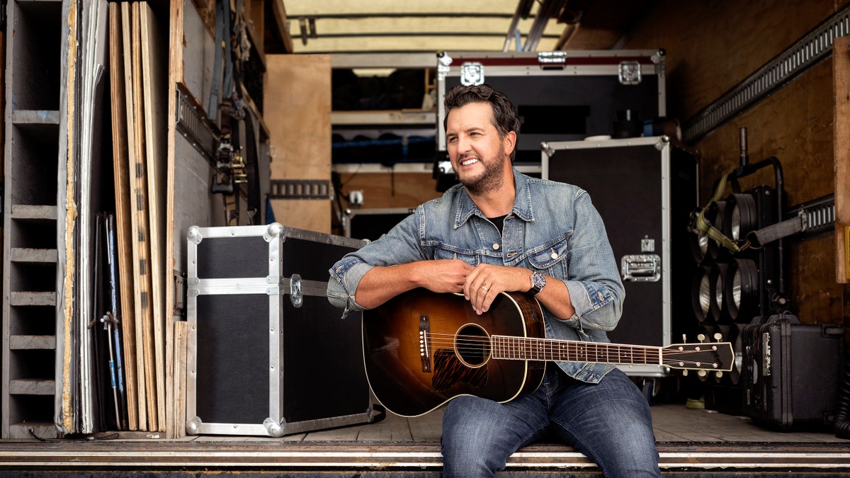 Luke Bryan Farm Tour