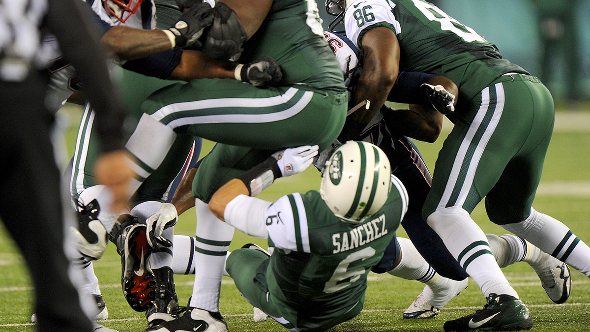 Mark Sanchez butt fumble