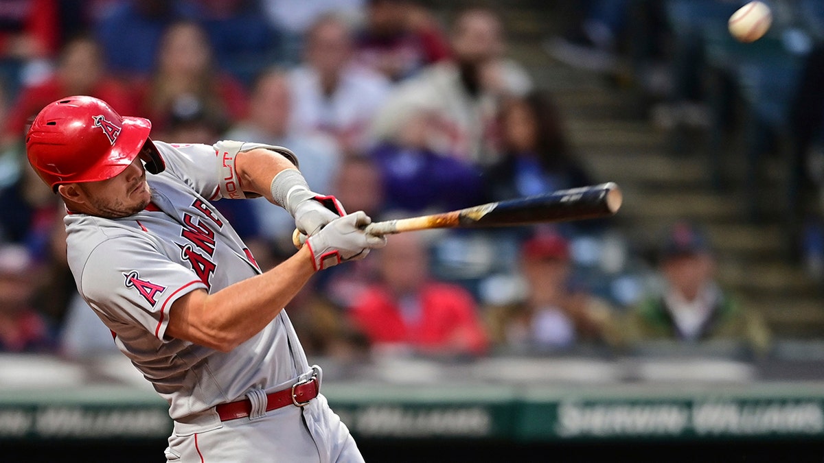 Mike Trout climbs wall to rob home run (Video)