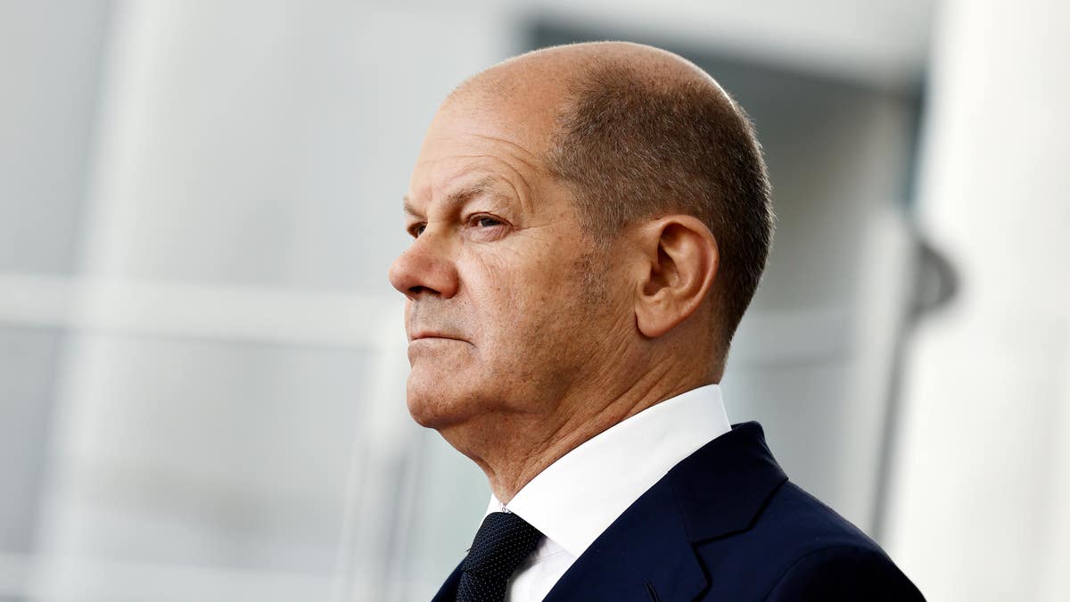 German Chancellor Olaf Scholz waits for the arrival of Ukrainian Prime Minister Denys Shmyhal at the Chancellery on September 4, 2022 in Berlin, Germany