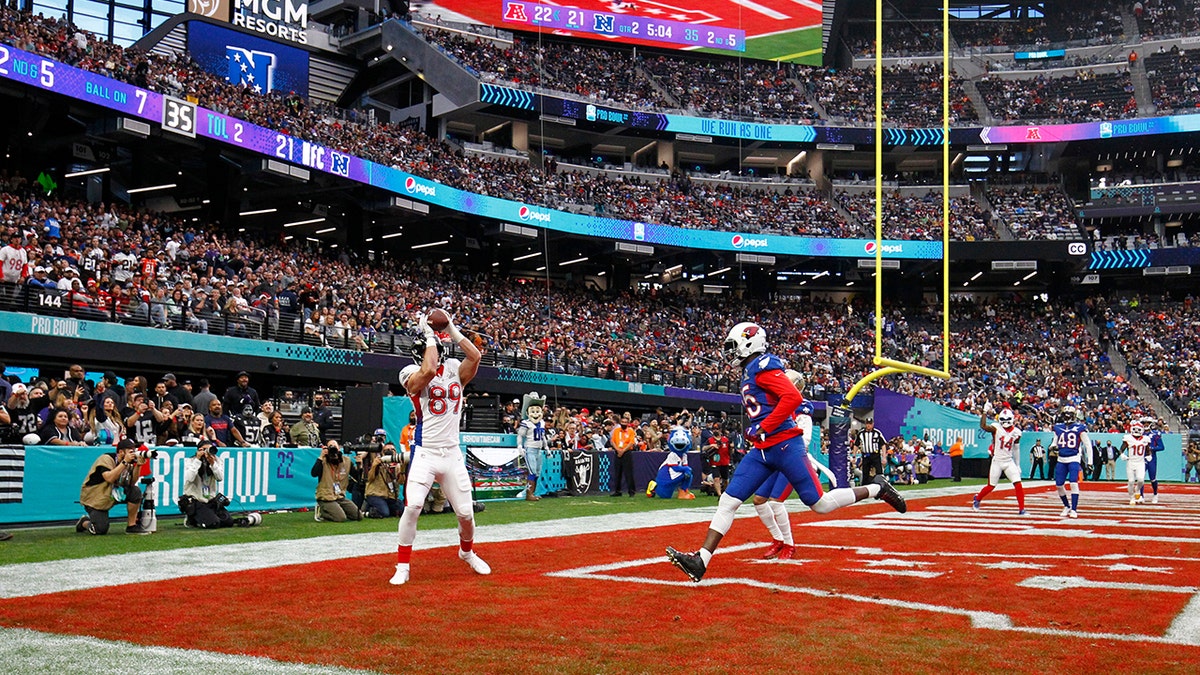 Mark Andrews catches a TD