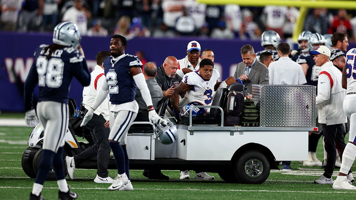 Sterling Shepard taken off the field