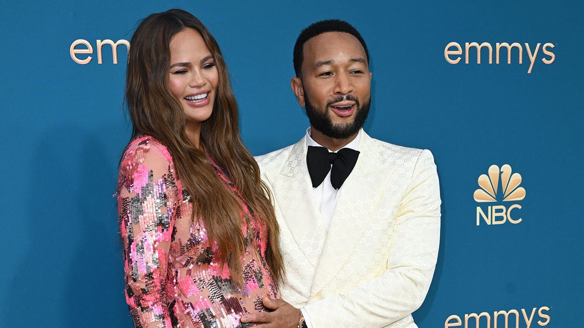 Chrissy Teigen John Legend