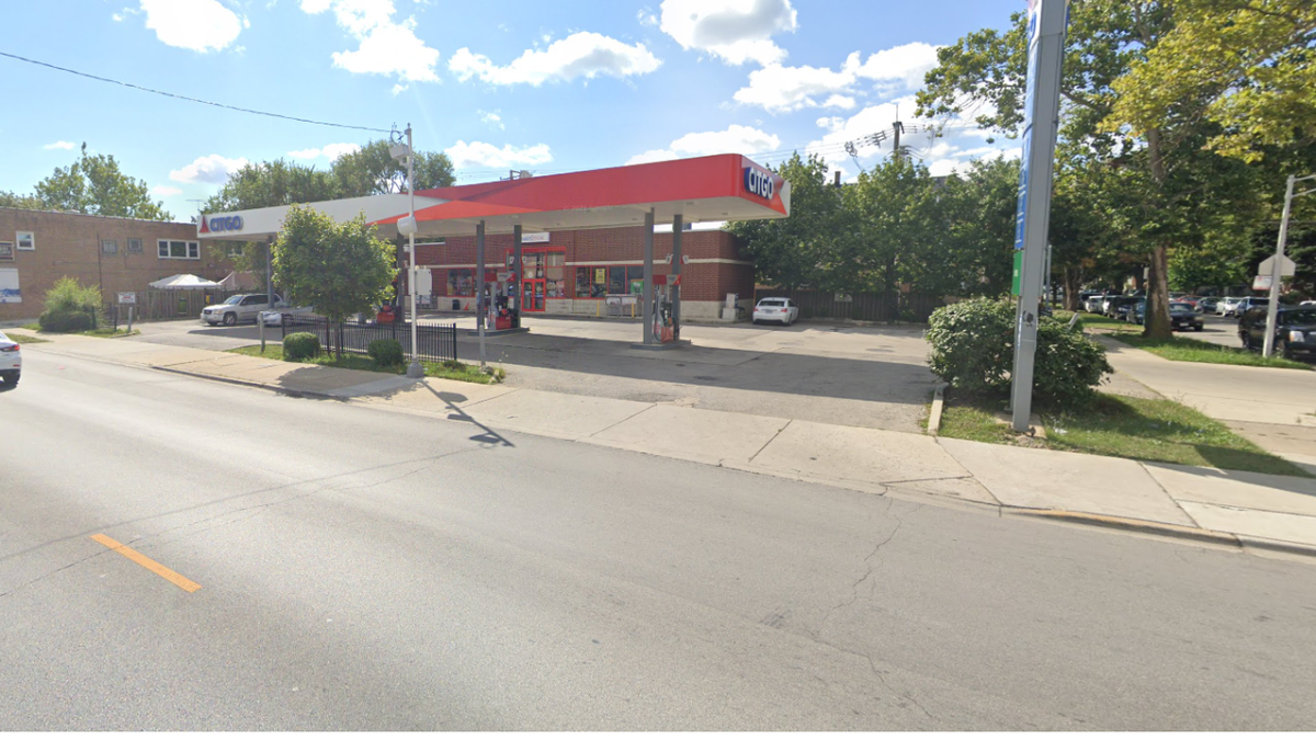 Chicago gas station