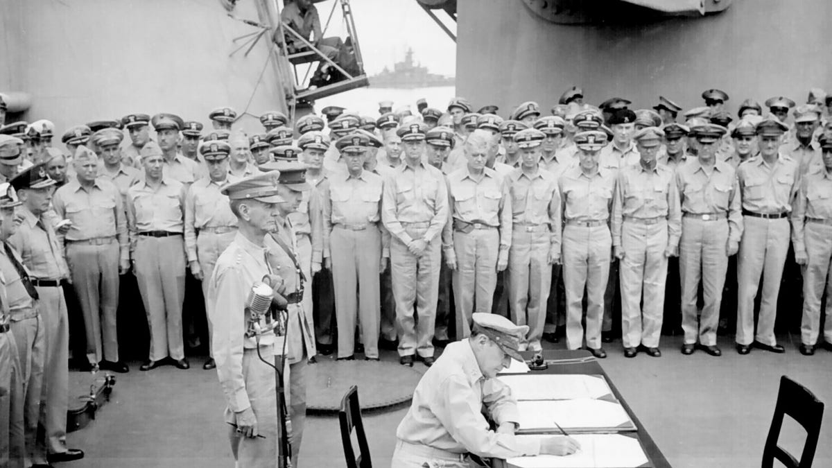 General MacArthur, USS Missouri