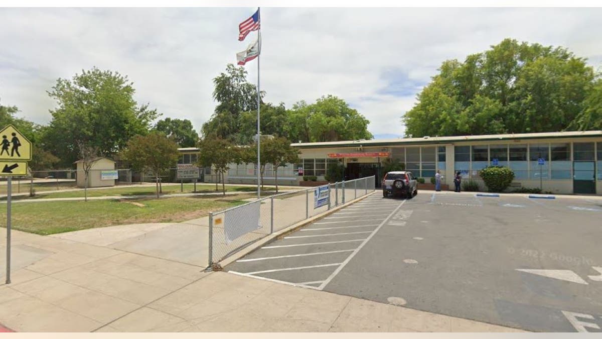 Photo of school building at Wolters Elementary
