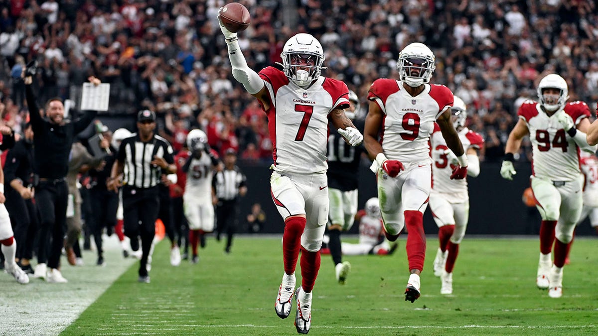 Cardinals complete comeback over Raiders on miraculous defensive play in  overtime