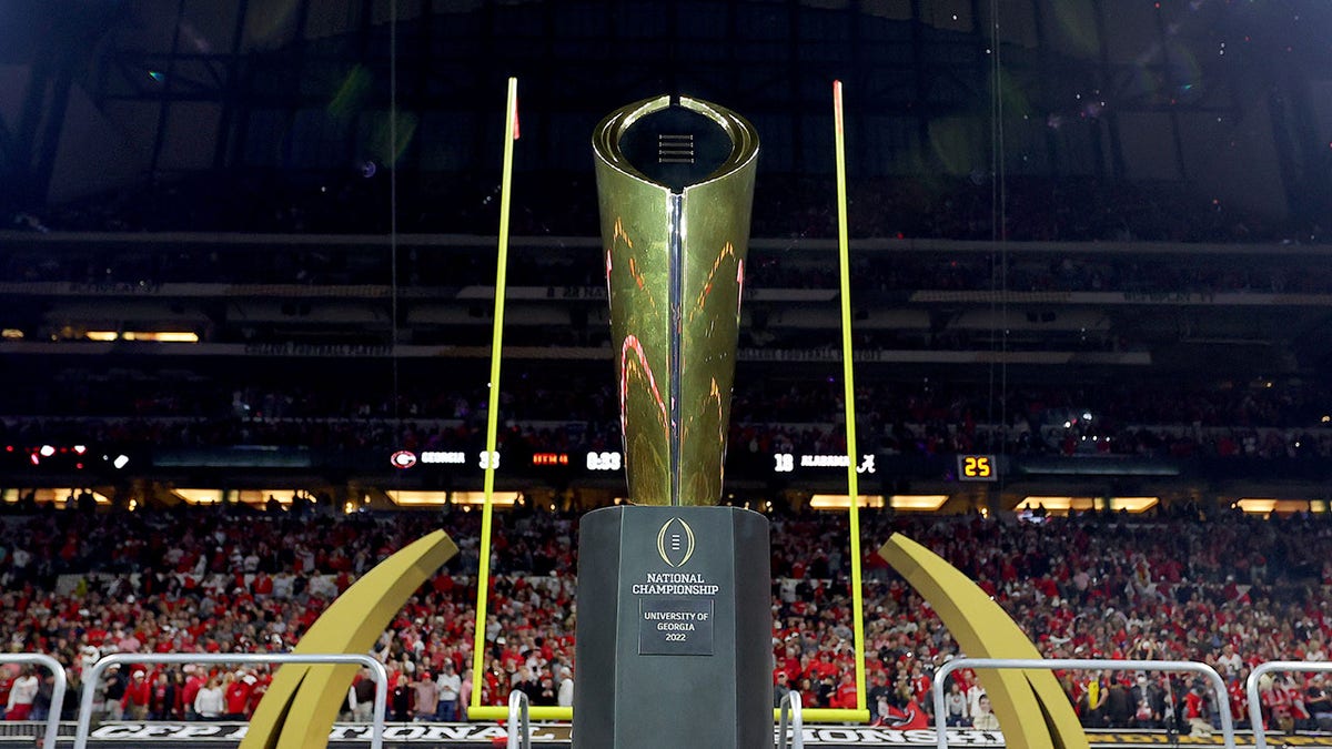 2022 College Football Playoff National Championship - Lucas Oil Stadium