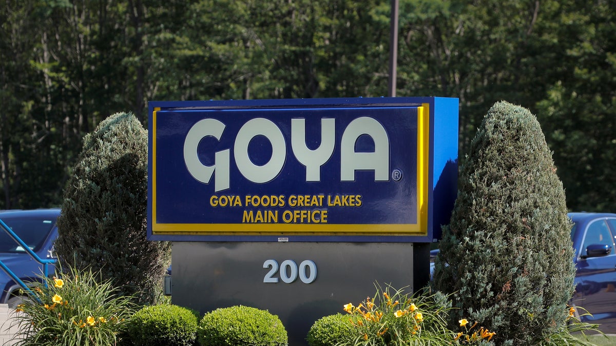 Goya HQ sign