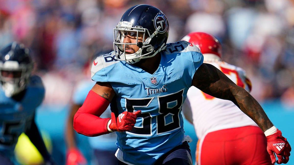 AP source: Titans OLB Harold Landry tears ACL in practice - The