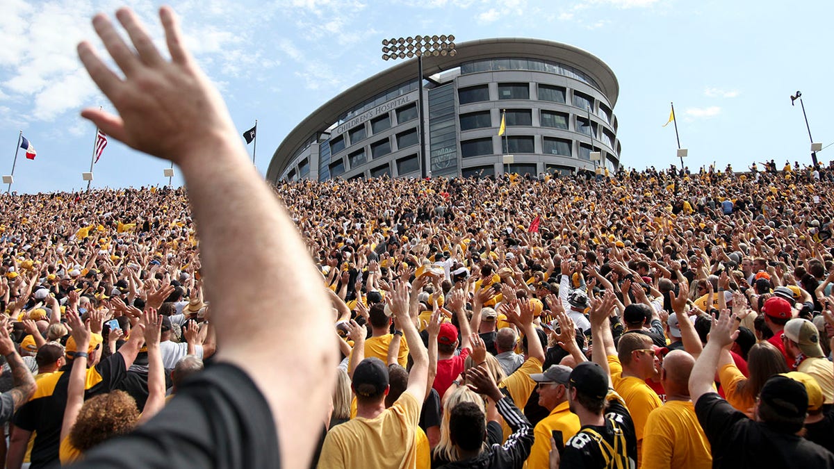 Iowa Hawkeyes' wave to children's hospital headlines return of