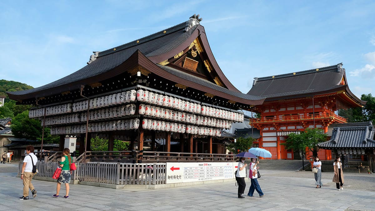 Japan aims to rebound its global tourism