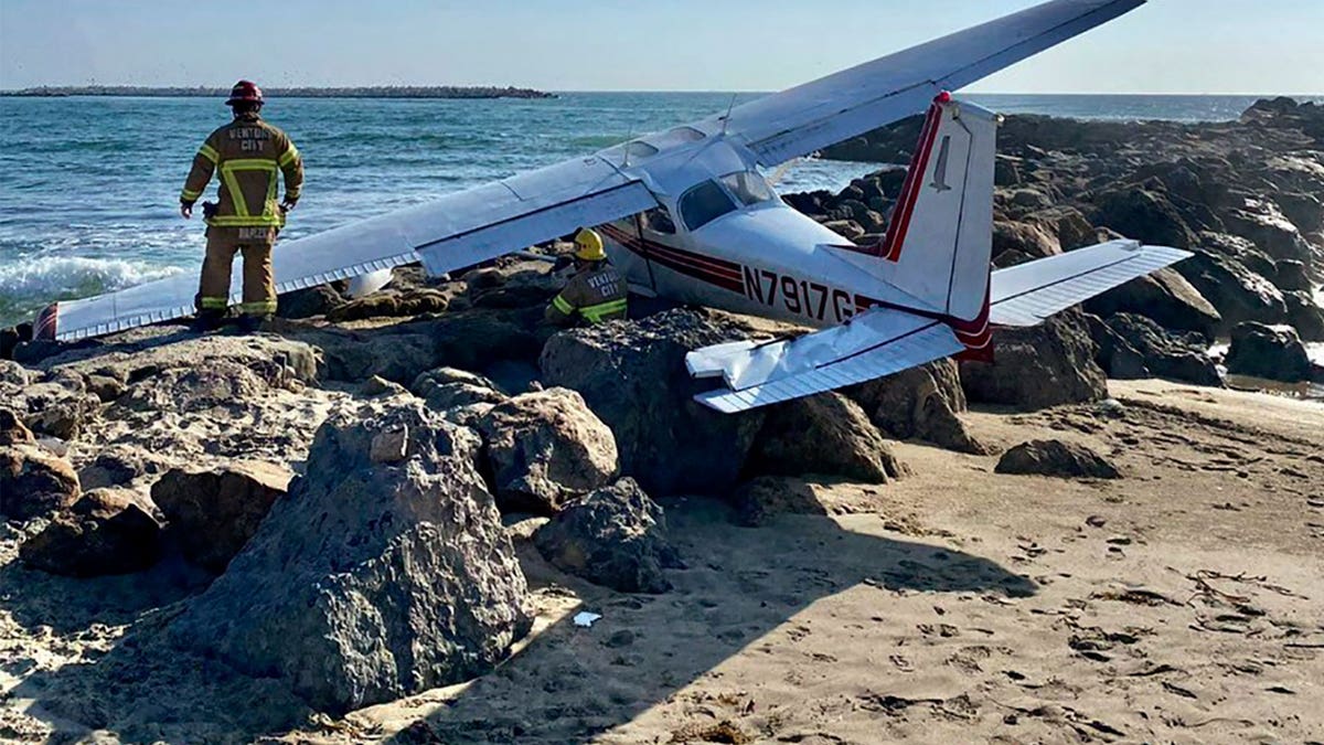 Passengers uninjured in CA plane crash 