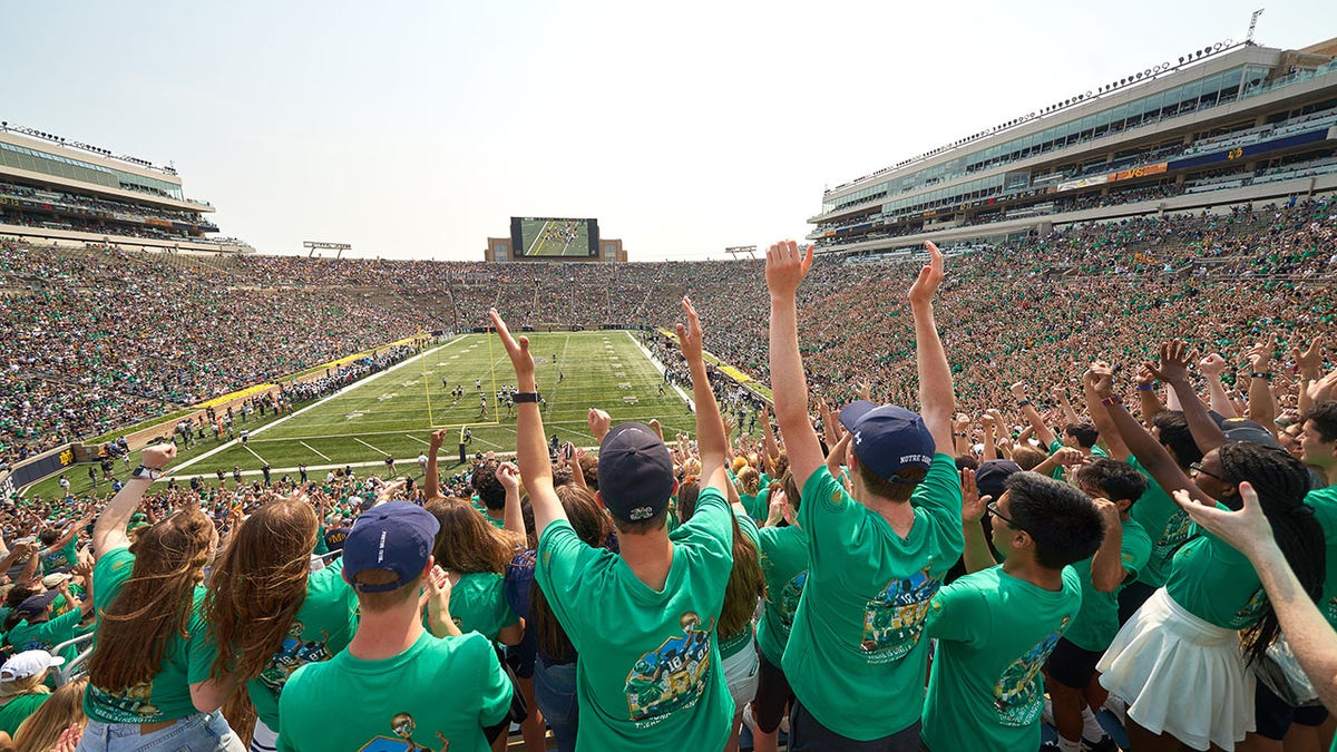 Notre Dame fans celebrate