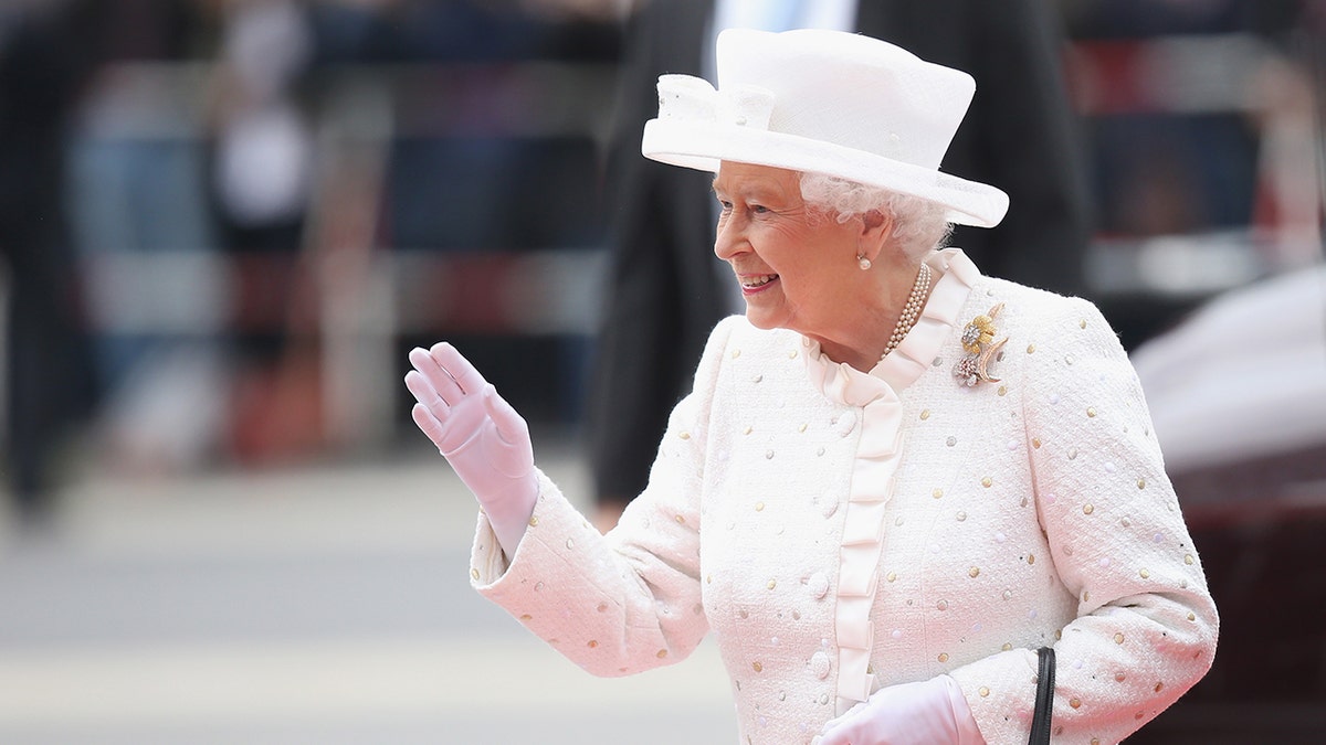 Queen Elizabeth waving