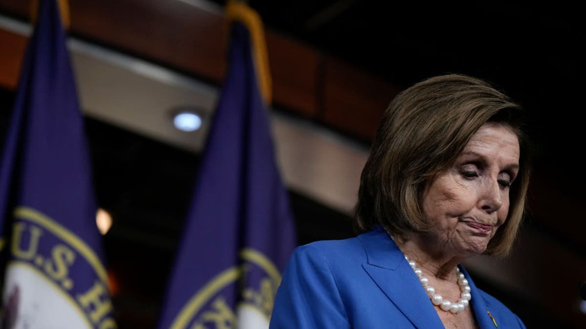 Pelosi STOCK Act Democrats House oversight accountability