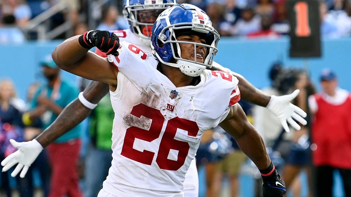 Saquon Barkley celebrates touchdown