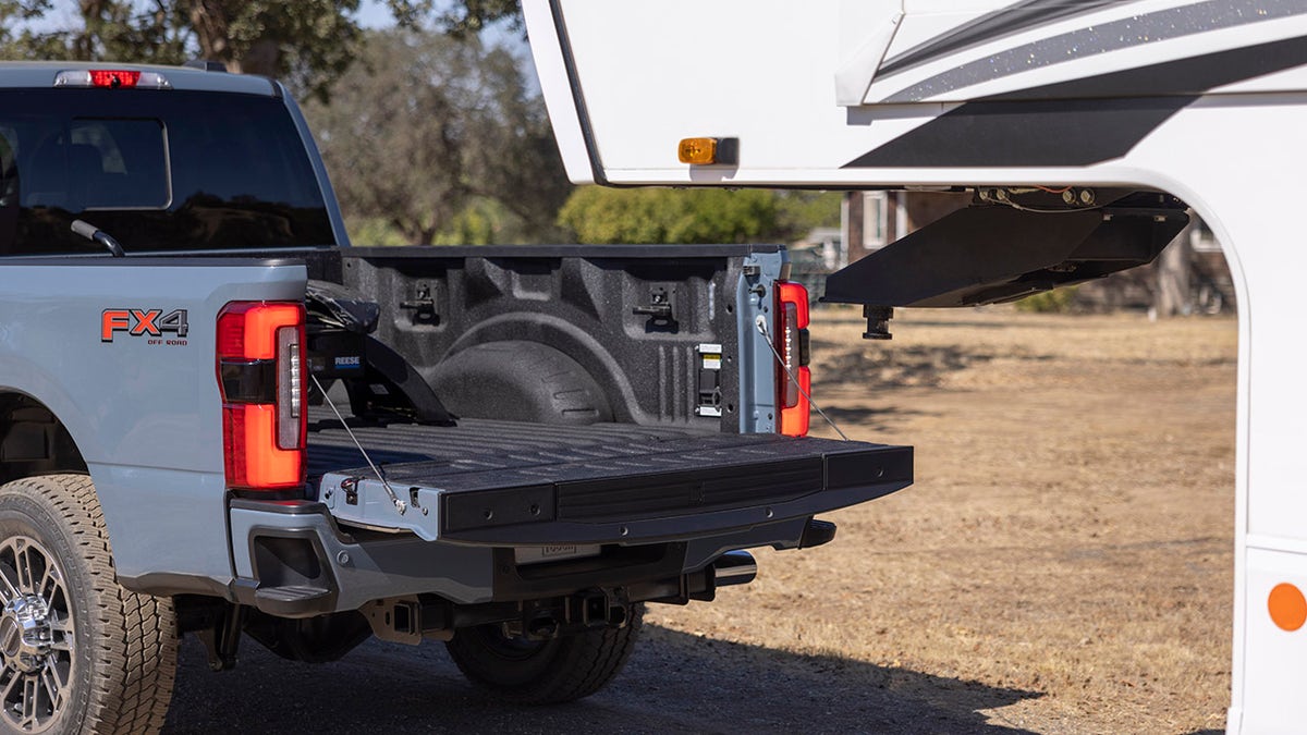 Ford super duty tailgate