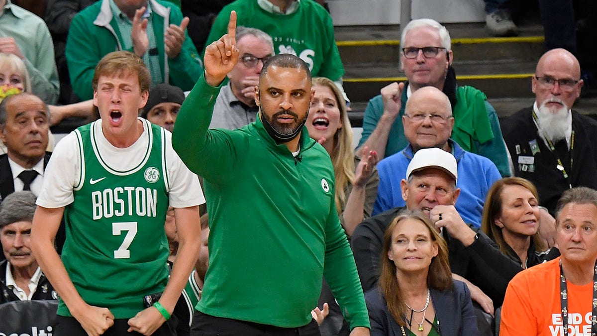 Ime Udoka on sidelines