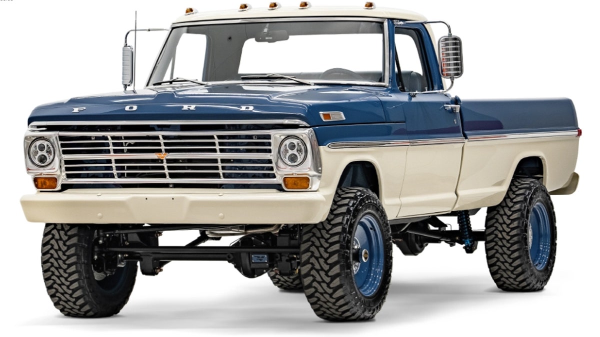 New' classic Ford F-250 pickup revealed at an astonishing price