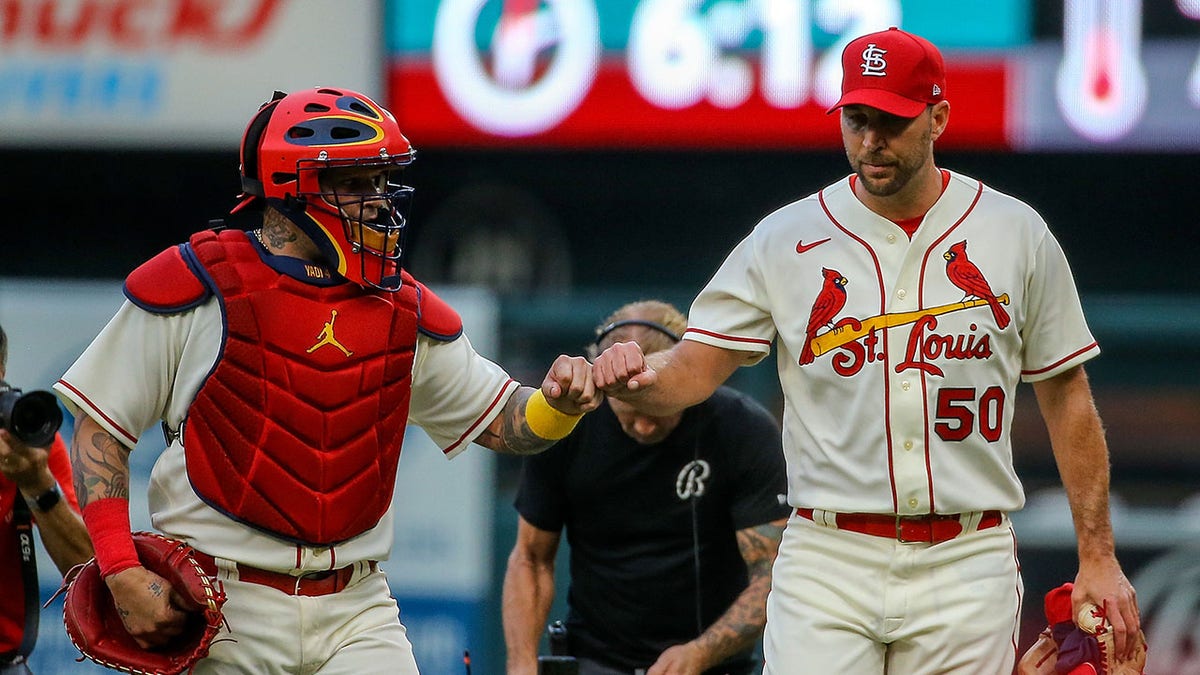 Yadier Molina and Adam Wainwright pregame