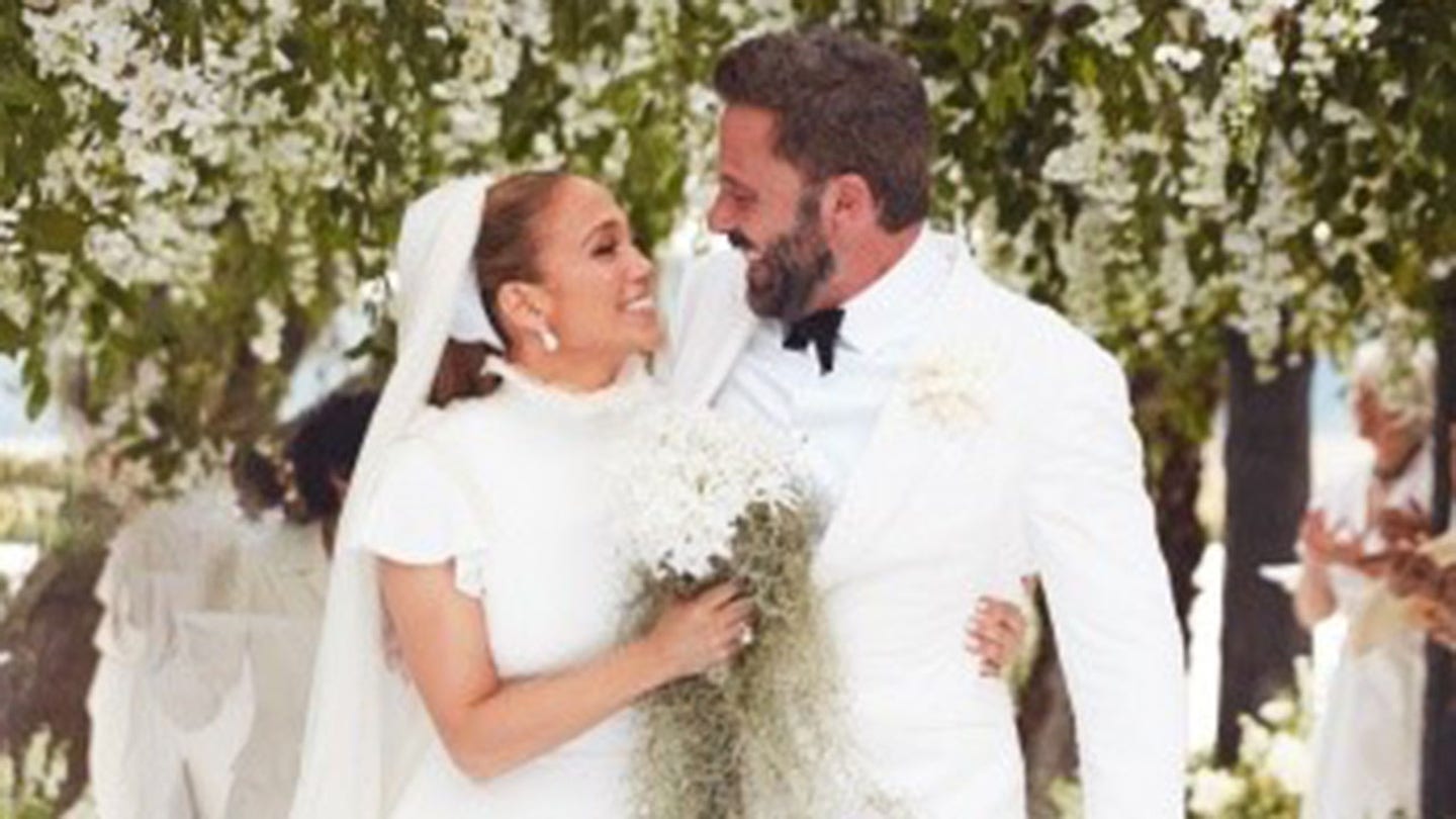 Kevin Smith Lauds Ben Affleck and Jennifer Lopez's Wedding: 'Inspiring'