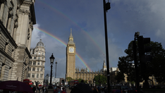Double rainbow over Buckingham Palace after death of Queen Elizabeth II: A 'lasting symbol'