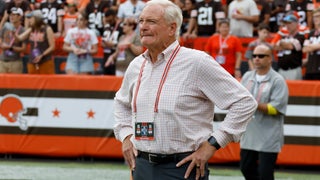 SEE IT: Fan to reportedly be banned for life after chucking water bottle at Cleveland Browns owner