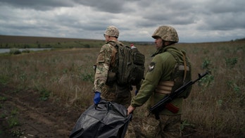 Russia targets dams as Ukrainian troops push south