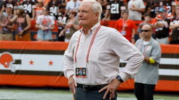 Fan arrested after allegedly hitting Browns owner Jimmy Haslam with water bottle
