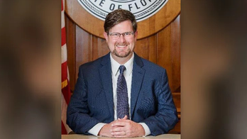 Florida Democratic mayor says illegal immigrants 'welcomed' in his city