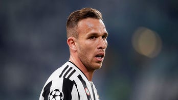 Liverpool lands Juventus midfielder Arthur Melo on loan for rest of season: reports