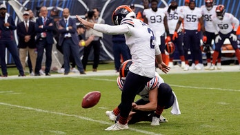 Bears' late takeaway sets up Cairo Santos' game-winning field goal