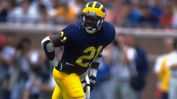 Heisman Trophy winner Desmond Howard makes 'outside the box' national title pick, talks Michigan quarterbacks