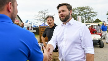 JD Vance accuses Tim Ryan of using 'canned lines' in Ohio debate: 'Pretty pathetic'
