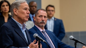 Texas Gov. Abbott signs executive order labeling drug cartels terrorists, urges same from Biden admin