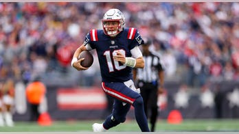 Mac Jones to start for Patriots over Bailey Zappe vs. Bears