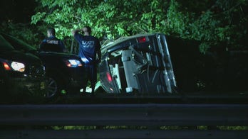 Van on New Jersey parkway flips, leaving 4 dead and 8 injured