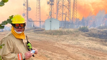 Oregon wildfire quadruples in size, forcing more than 2,000 homes to evacuate