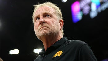 Suns exec calls for resignation of Robert Sarver following suspension, probe: 'Words and actions matter'