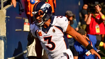 Russell Wilson faces loud boos from Seattle crowd as he makes Broncos debut