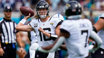 Trevor Lawrence throws 2 touchdown passes, Jaguars pitch shutout over Colts