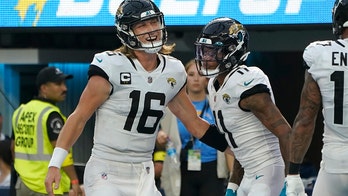 Trevor Lawrence thrives in Jaguars' rout of Chargers