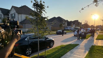 Texas Navy recruiter kills wife, fires at NCIS agents before being killed by deputies, authorities say