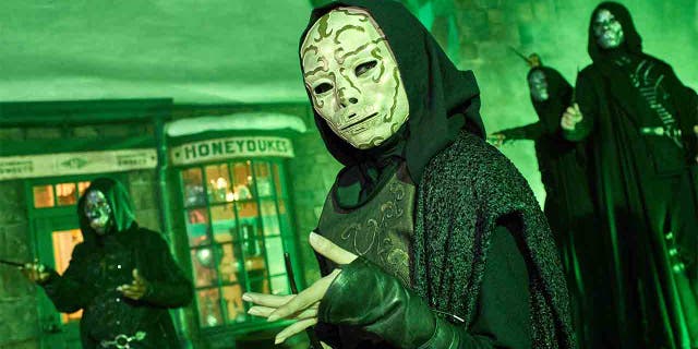 Between "The Dark Arts of Hogwarts Castle" At the event, Death Eaters will walk among the guests. 