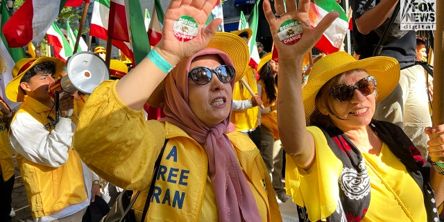 Protesters in Dag Hammarskjöld Plaza outside the United Nations building demonstrate against Iranian regime’s president, Ebrahim Raisi, for his direct role in the massacre of political prisoners in 1988. Raisi is to address the United Nations General Assembly today, September 21, 2022.