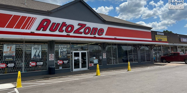 General view of the Autozone in Memphis where Ezikel Kelly is suspected of Livestreaming a random shooting of customer, Rodolfo Berger last night. Memphis, Tennessee, USA September 8 2022 