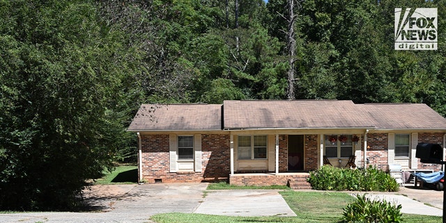 Het huis in Athene, Georgia, waar de vermoorde dochter van Debbie Collier, Amanda Bearden, woont met vriend Andrew Giegerich.
