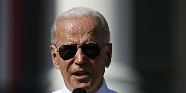 Cnn Cuts From Coverage Of Bidens Inflation Reduction Act Speech As Dow Plummets Hard To Be 7300