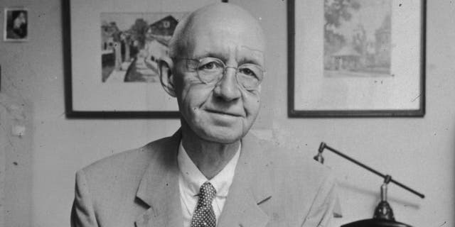 Clarence Birdseye, credited with some 300 inventions in his lifetime, is best known for making frozen food accessible to millions of consumers.